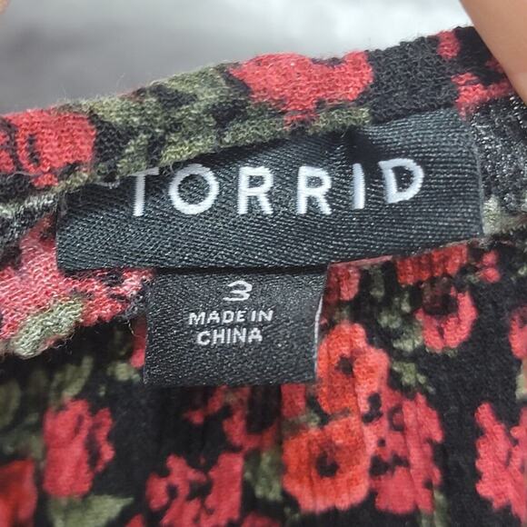 Torrid Cold Shoulder Peasant Top 3X 90s Y2K Red Floral 22/24 759 - Picture 4 of 11
